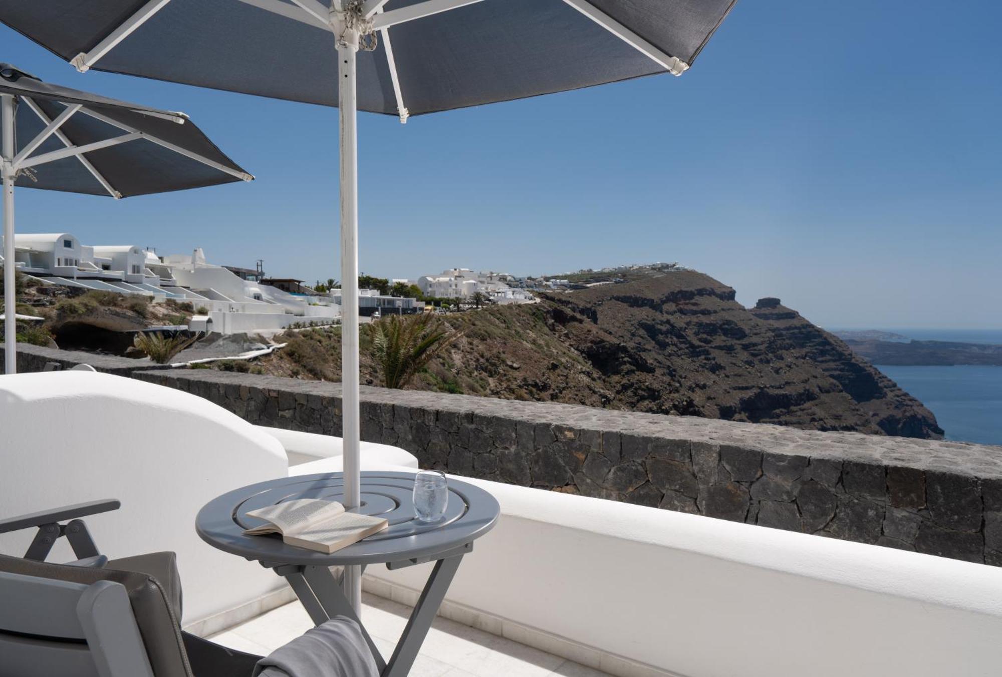 Two-bedroom caldera view,832188758:JPEG