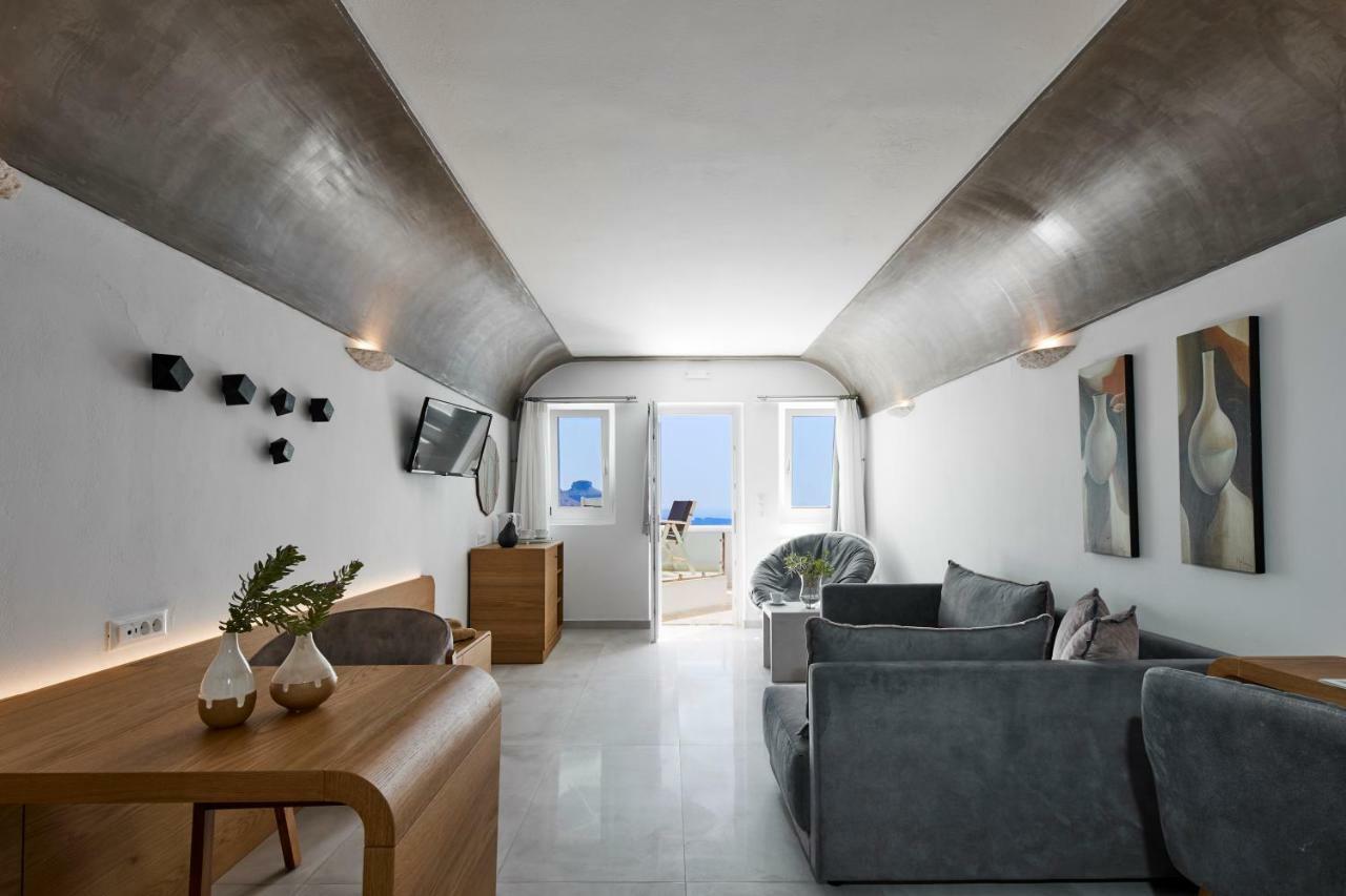 Two-bedroom caldera view,832188779:JPEG